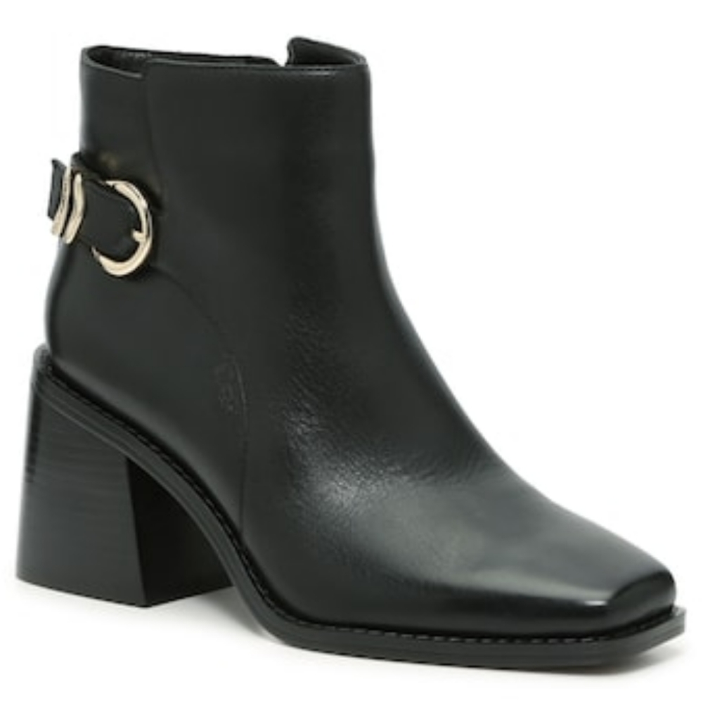 Brand new Vince Camuto Sameena Bootie super cute and comfy for everyday ♥️